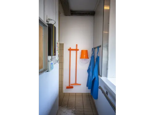 Vikan Hygiene luiwagen met waterdoorvoer zwart extra hard 270mm