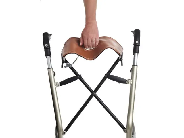 TrustCare Lichtgewicht rollator Let's Go Out Beige/Zilver