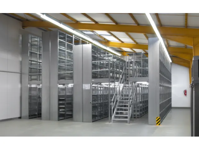 zijwand,v. inhaakstelling,HxD 2500x500mm,staal,RAL7035