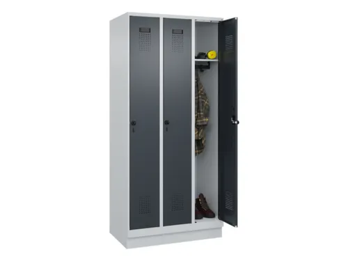 locker,HxBxD 1950x900x500mm,3vak,vak B 300mm,draaigrendel,sokkel