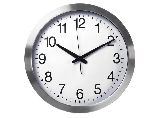 Aluminium Wandklok Ø 40cm dcf cijferaanduiding