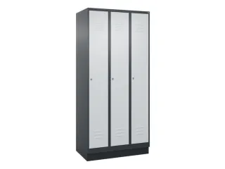 locker,HxBxD 1950x900x500mm,3vak,vak B 300mm,cil.-slot,sokkel - 1