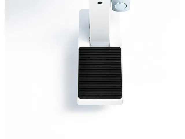 Snijmachine A1 Ideal 1110 110cm met onderstel en voetpedaal