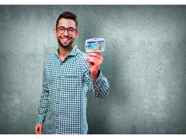 Durable 8955 Kaarthouder gesloten voor 1 Veiligheidspas 54x87mm