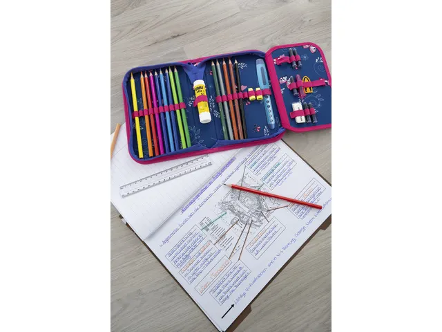 Etui Eberhard Faber gevuld 32 delig, 2 laags vlinders