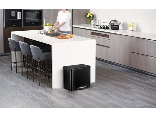 Essential Recycler pedaalemmer 9+9+9L zwart