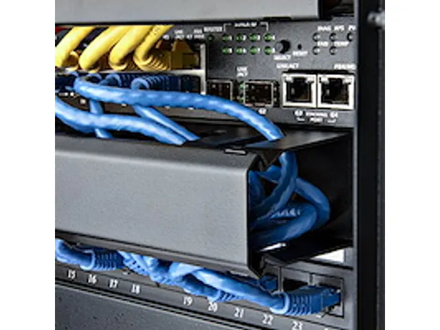 1U Horizontale Kabelgoot met Deksel voor 19 inch Server Rack