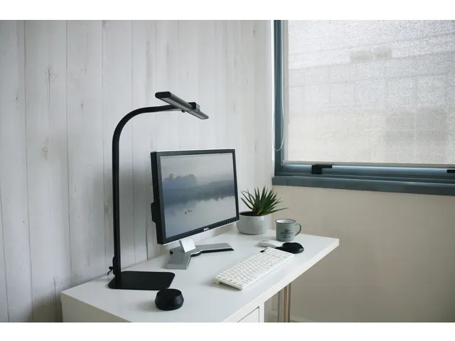 Bureaulamp Unilux Strata base led zwart