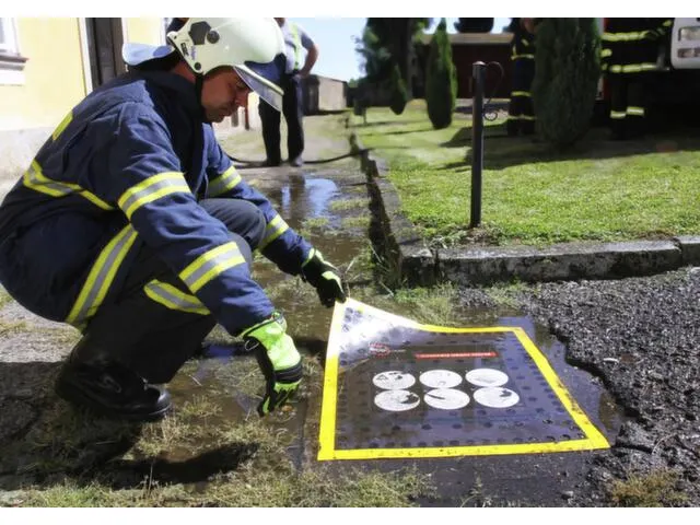 putafdekking,chemicaliën-/temperatuurbestendig,LxB 750x630mm,kunststo