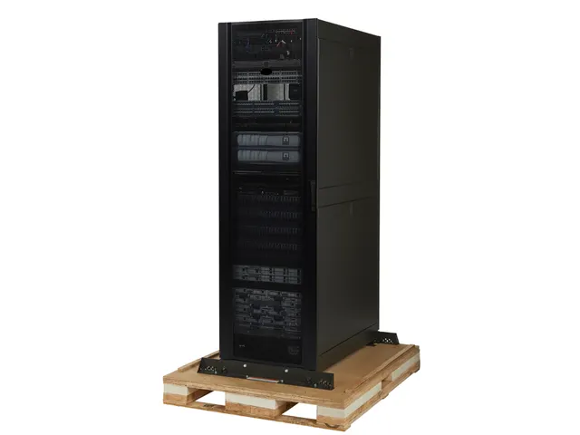 APC NetShelter SX 42U 750mm(b) x 1070mm(d) 19 inch IT rack, behuizing