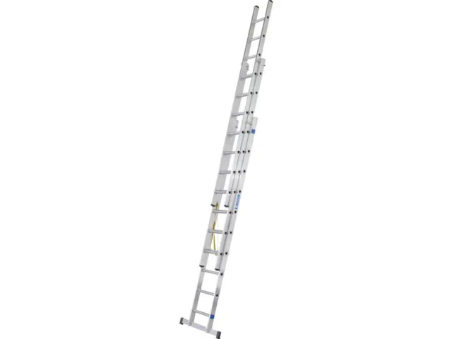 échelle télescopique polyvalente,3x8 échelons,lisse L 2,42-5,25m,al