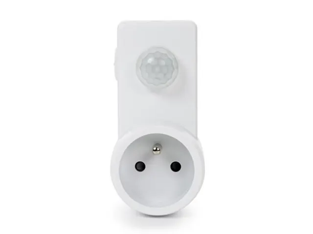 Schemerschakelaar instelbaar detectiebereik 9m 230V penaarde type E