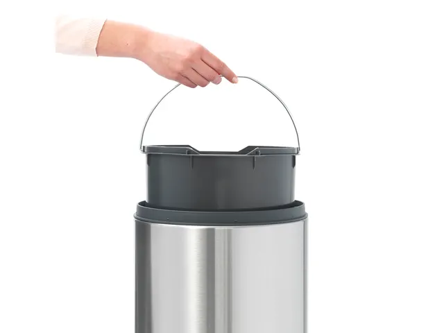 Afvalbak Touch Bin New 30 Liter Brabantia Mat Rvs Ffp