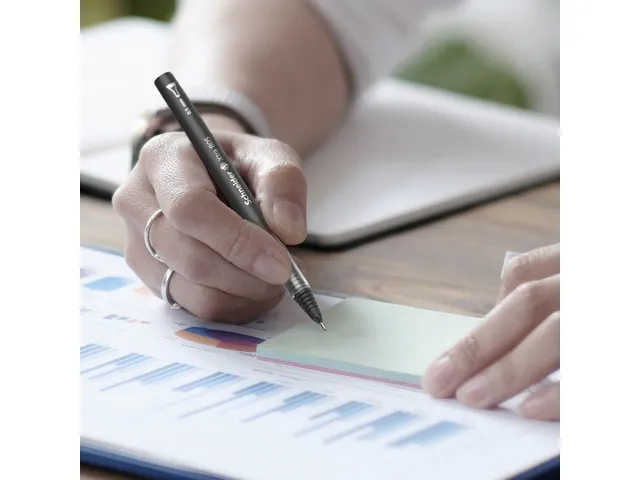 Roller Schneider Xtra 805 0,5mm Noir