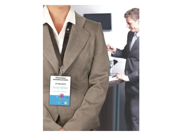 Avery 4834 Badgehouder lanyard set 105x148mm 10 stuks+12 kaarten