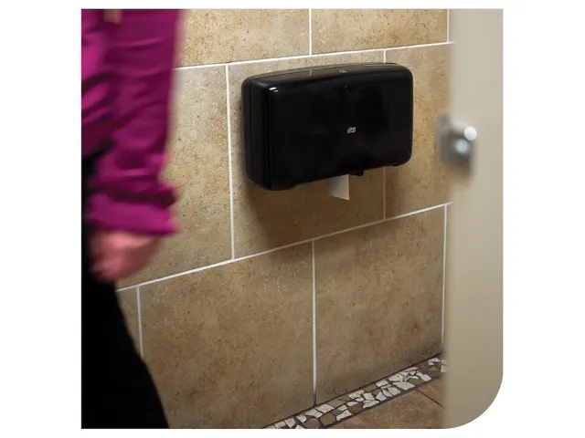 Toiletpapier Tork T2 Advanced jumbo klein 2-laags 170m naturel 120377