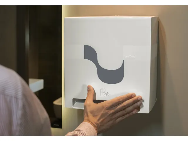 Handdoekautomaat Celtex Megamini E-Control wit automatisch