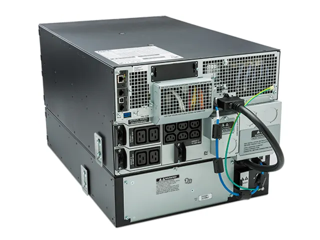 APC Smart-UPS On-Line SRT8KRMXLI - 8kW/VA, 6x C13 + 4x C19 + hardwire