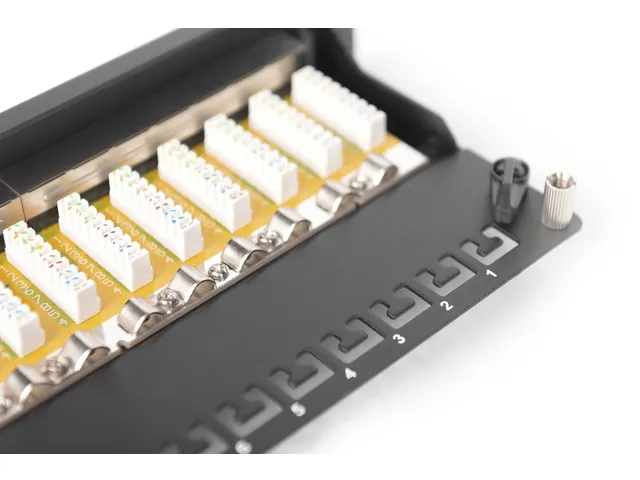 CAT 6, Klasse E Patchpaneel afgeschermd zwart2