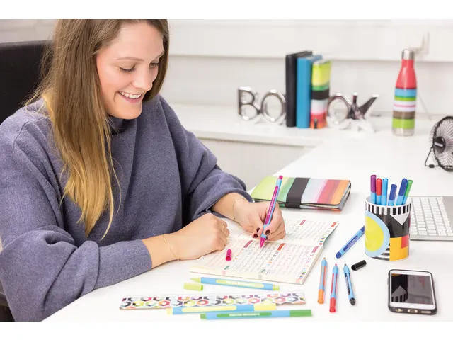 Stylo bille Schneider Slider Edge Présentoir 120 pièces SIS Anglais