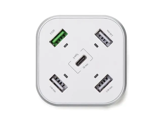 Smart USB Station Met 3 x USB + 1 x USB Fast Charge QC 3.0 + 1 x Type-