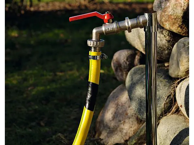 Buisisolatie tesamoll Zelfklevend 5mx20mm zwart