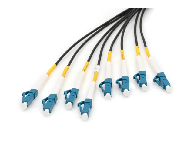 Universele breakout glasvezelkabel multimode OS2 75m 8 vezels LC/UPC