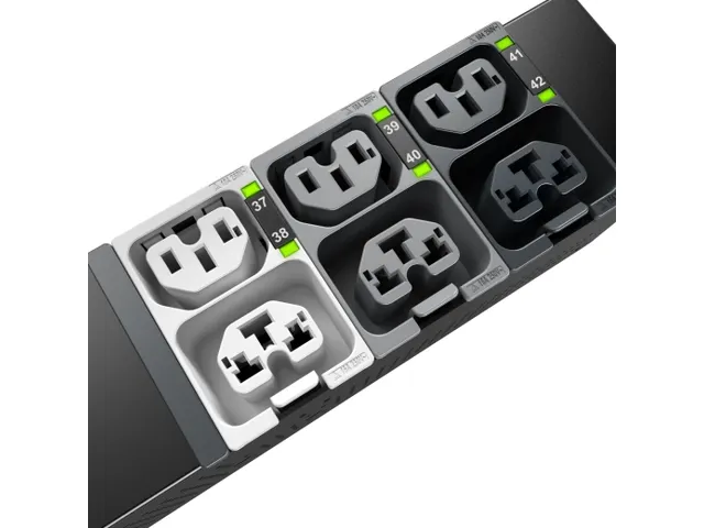 APC NetShelter Rack PDU Advanced, Contrôlé, 3PH, 22,1kW 400V 32A ou