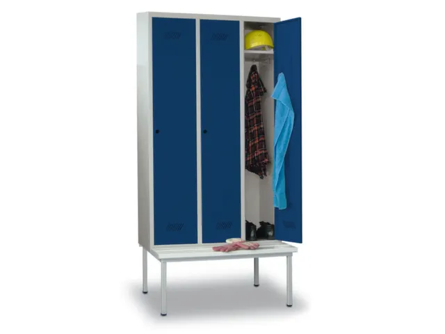locker met bank,HxBxD 2150x1200x500mm,3vak,RAL7035,front RAL5010