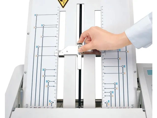 Vouwmachine Ideal 8335 A3