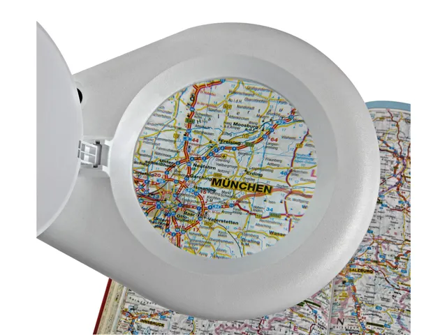 Loeplamp LED MAULviso Wit met voet