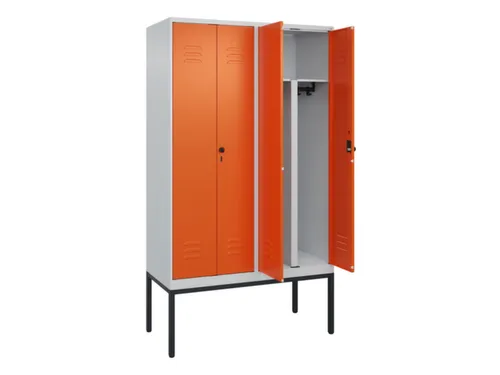 PBM-locker,HxBxD 2120x1200x500mm,4vak,vak B 300mm,draaigrendel