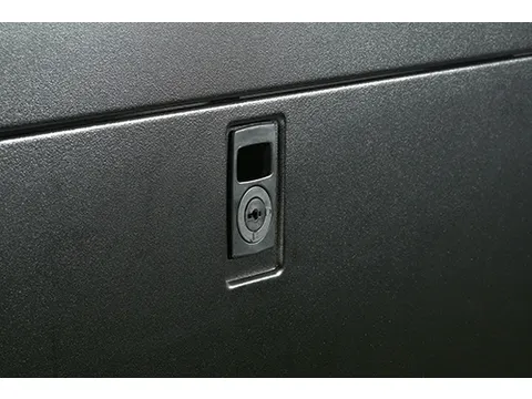 NetShelter SX 42U 750mm(b) x 1200mm(d) 19 inch IT rack, behuizing met