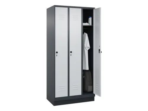 locker,HxBxD 1950x900x500mm,3vak,vak B 300mm,draaigrendel,sokkel