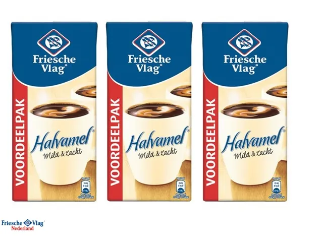 Koffiemelk Friesche Vlag halvamel 930ml