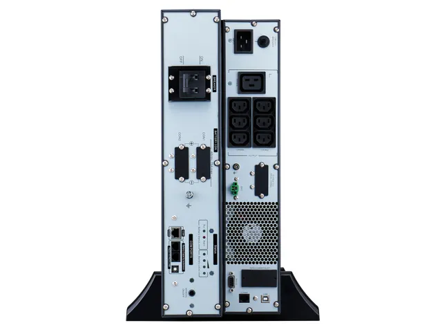 APC SRVL3KRILRK, Double-conversion (en ligne), 3 kVA, 2700 W, Sinus, 1