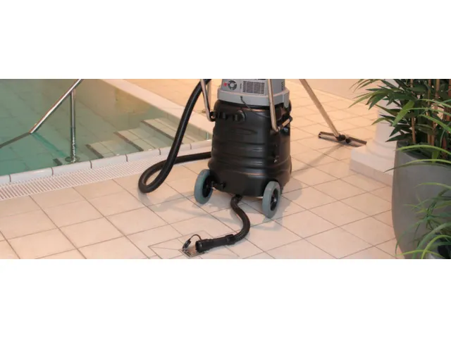 aspirateurs eau et poussière,2600 W,volume d'air 2x70 l/sec