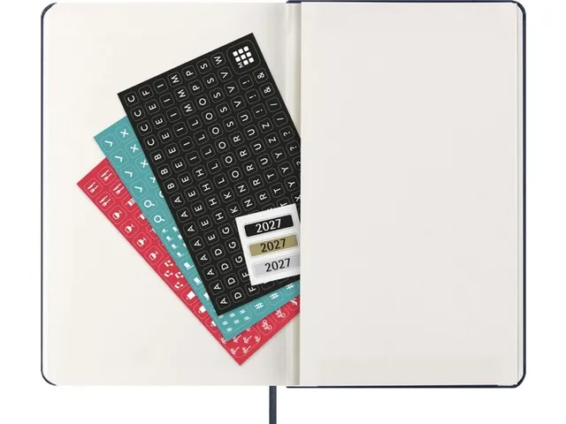 Agenda 2027 Moleskine 12M Weekly 7dag/1pagina large hc sapphire blue