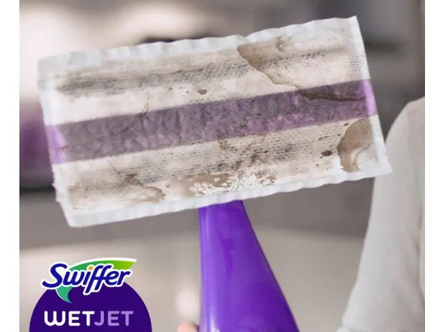 Swiffer WetJet Navuldoekjes Pak met 12 Stuks