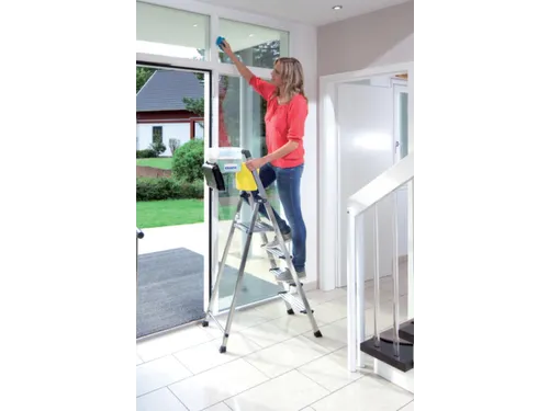 trapladder,eenzijdig,4treden,bordes m. antislip elementen,balk L 1,6m