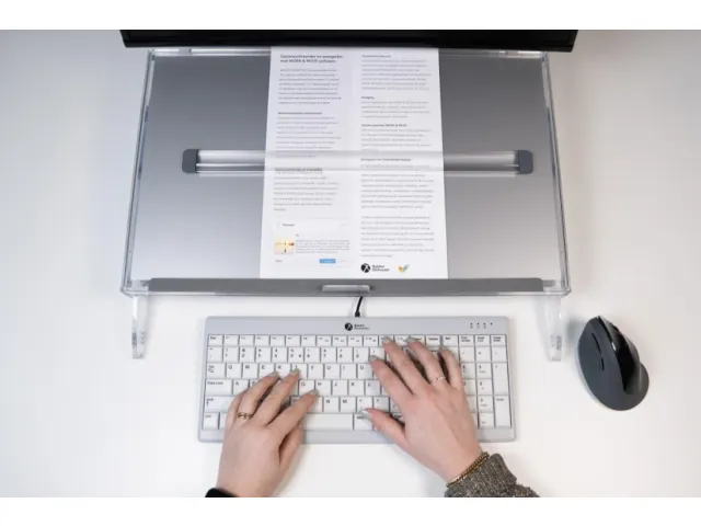 BNECR Bakker Elkhuizen ComfortRead Leesliniaal loep transparant