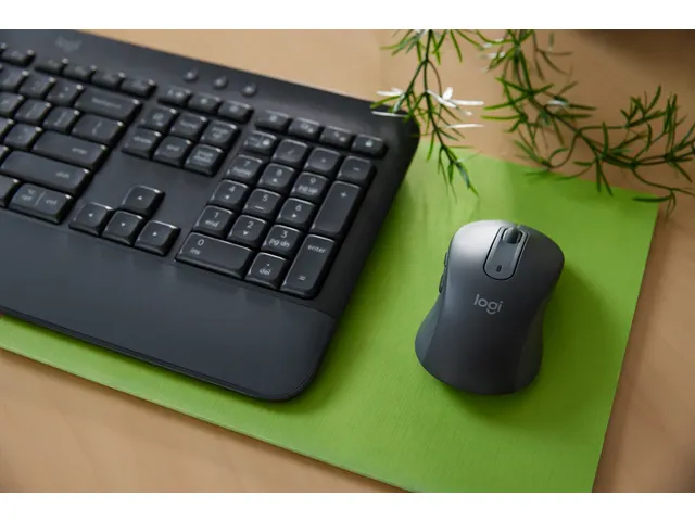 Logitech Signature MK650 Combo Toetsenbord QWERTY Italiaans + muis