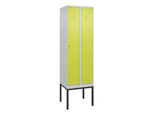 locker,HxBxD 2120x600x500mm,2vak,vak B 300mm,cil.-slot,voetonderstel