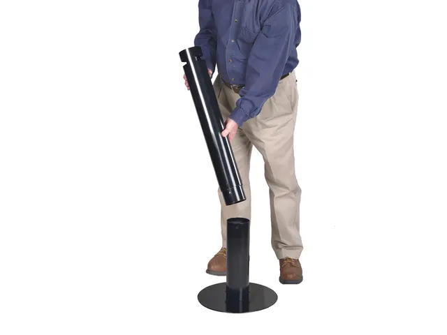 Asbak staand Rubbermaid peukenzuil 10x32x104cm zwart