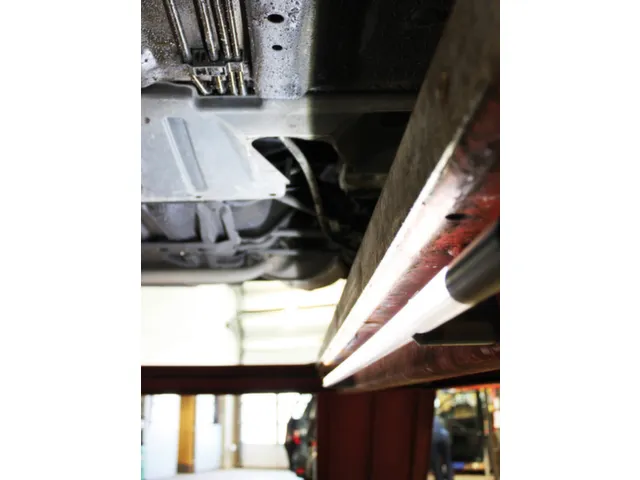 Werkplaatslamp,V. Hefplatforms Voor Vrachtwagens