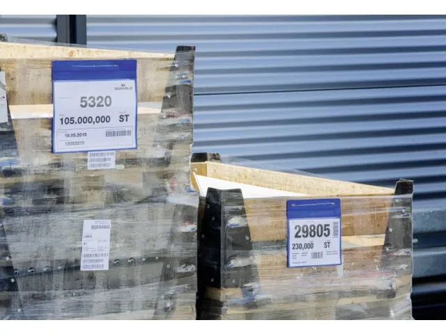 Hoes met ophangbeugel A4 liggend formaat