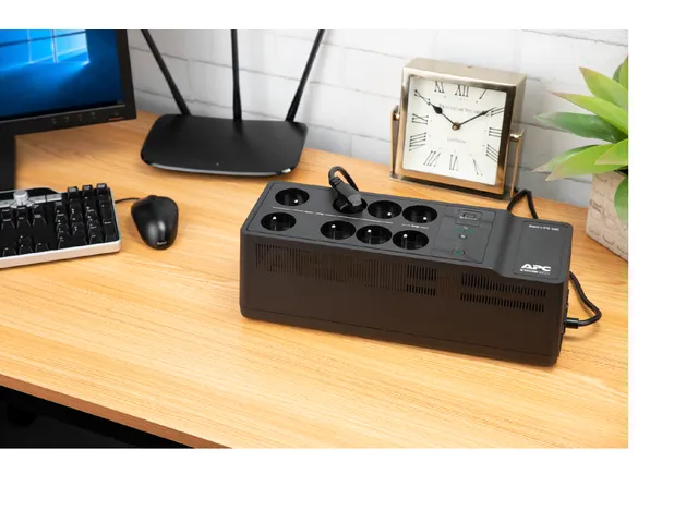 APC Back-UPS BE650G2-GR - Noodstroomvoeding 8x stopcontact, 650VA, 1 U