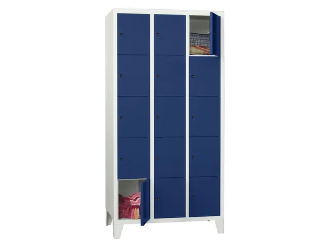 armoire multicases,HxlxP 1850x900x500mm,RAL7035,face avant RAL5010