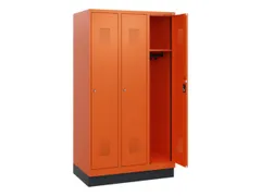 schoollocker,HxBxD 1630x900x500mm,3vak,vak B 300mm,cil.-slot,sokkel