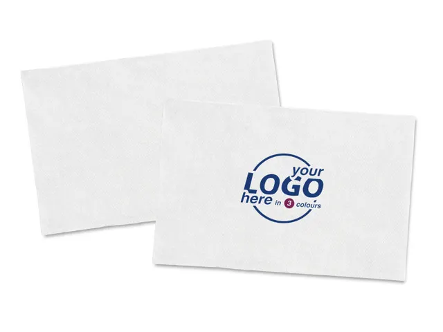 Serviette de table Tork 15840 Universal 2 ép Pli-1/4 22x33cm Blanc